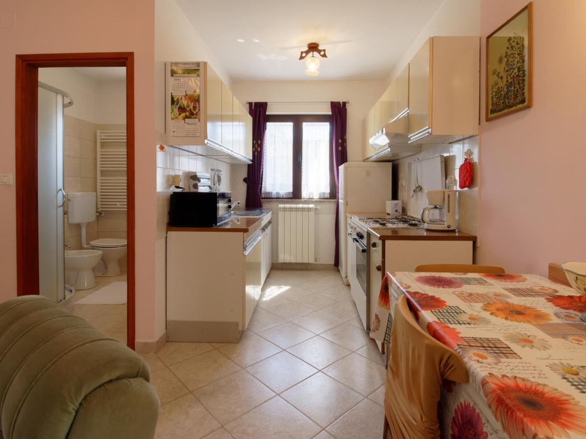 Apartment Laganis Plovanija Exterior photo